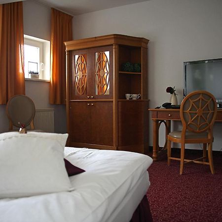 Hotel Antares ฮัลเบอร์ชตัดท์ ภายนอก รูปภาพ